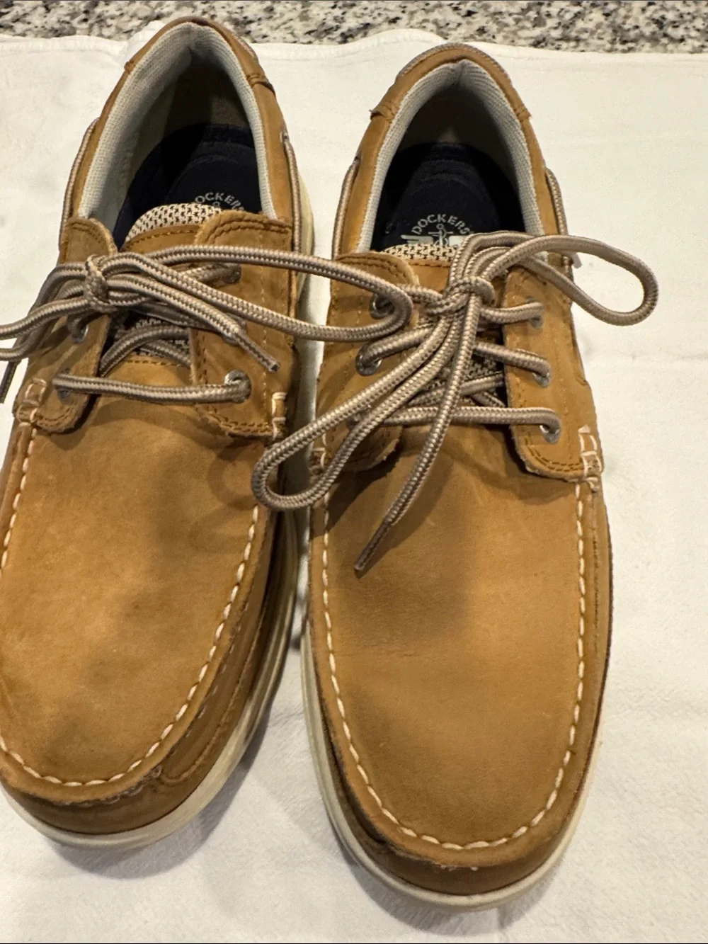 Dockers Men's Tan and Black Leather Boat Shoes
